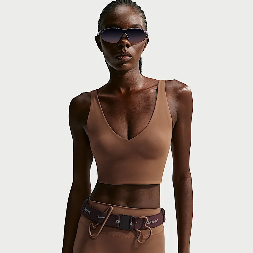 NIKE NikeSKIMS Matte — Women's V-Neck Long-Line Bra