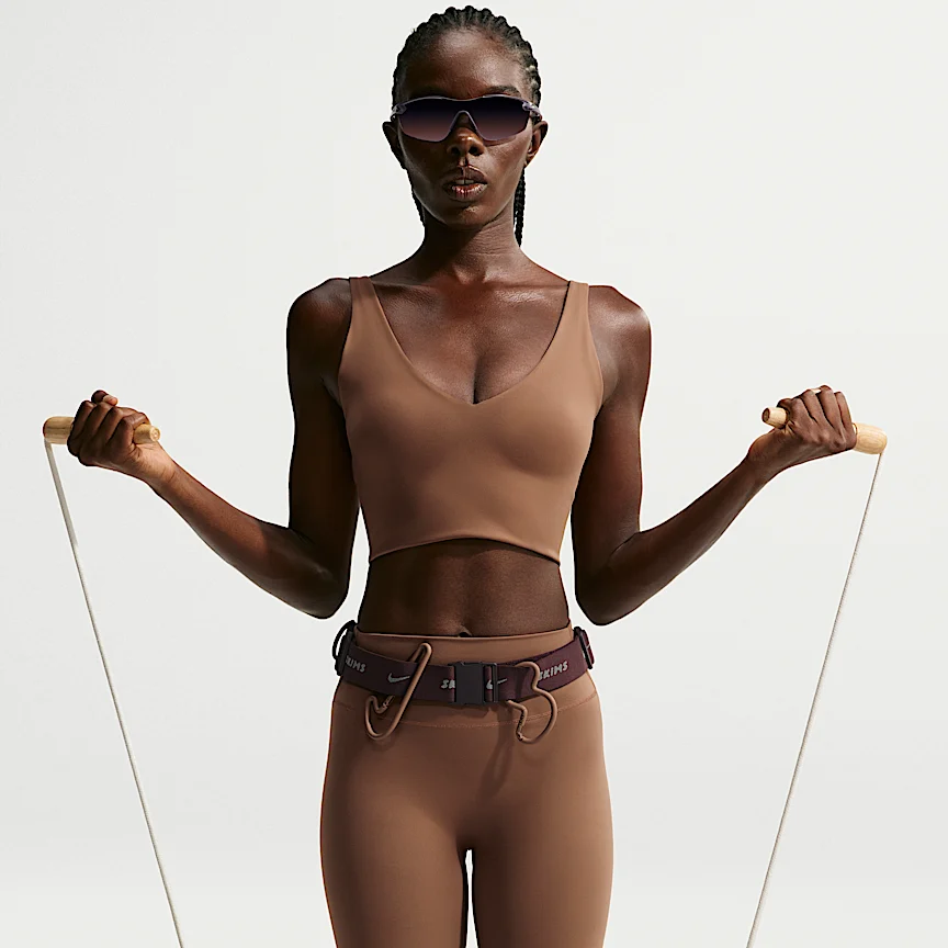NIKE NikeSKIMS Matte — Women's V-Neck Long-Line Bra - Image 3