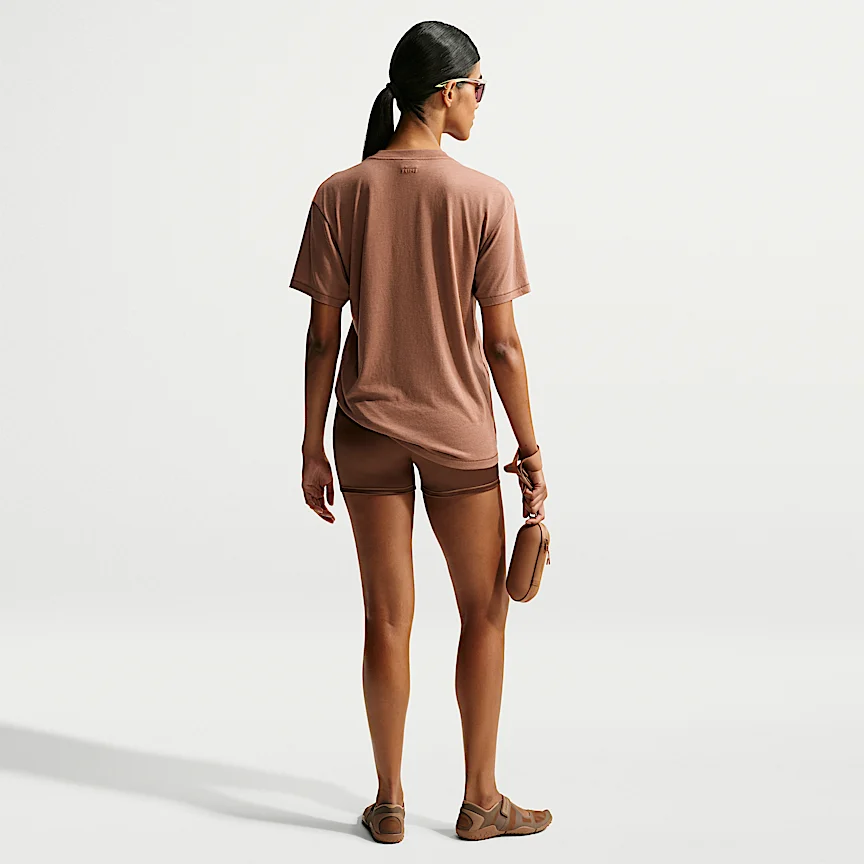 NIKE NikeSKIMS サテン Shine — ウィメンズ ミッドライズ 5cm ボーイショートパンツ ドローコード付き - Image 5