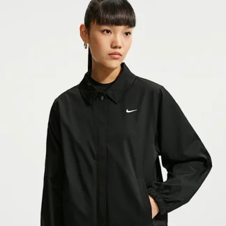 NIKE Sportswear — ウィメンズ ルーズ コーチ ジャケット