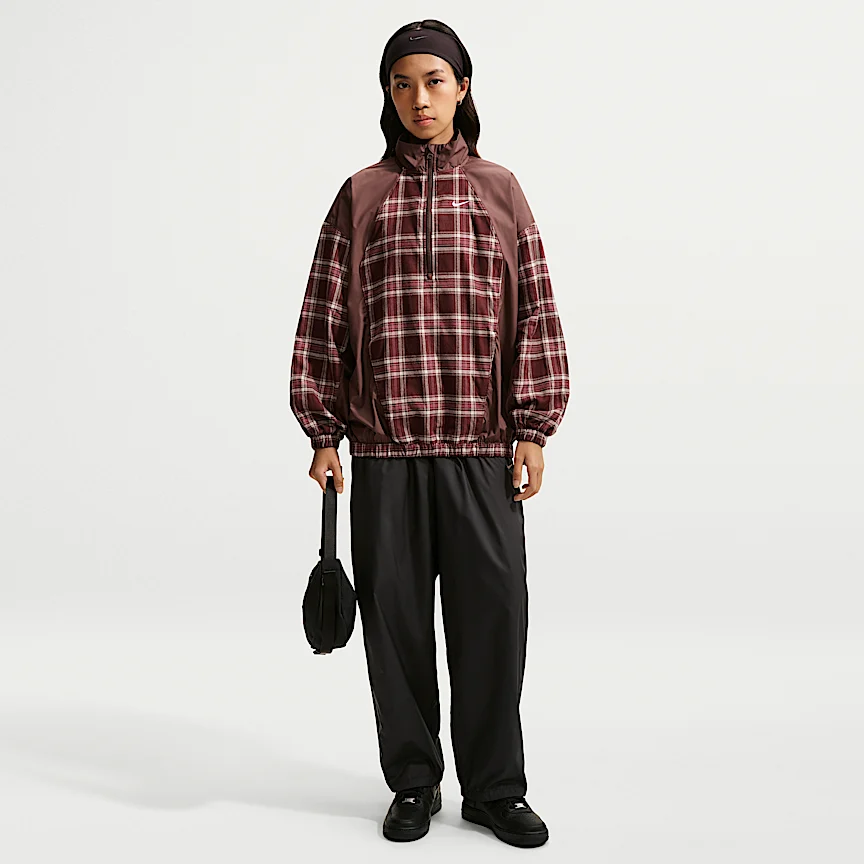 NIKE スポーツウェア — ウィメンズ オーバーサイズド プレイド フランネル アノラック ジャケット - Image 4