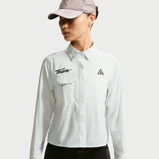 NIKE ACG エアリーズ — ウィメンズ ボタンアップ ロングスリーブ グラフィック トレイルランニング トップス
