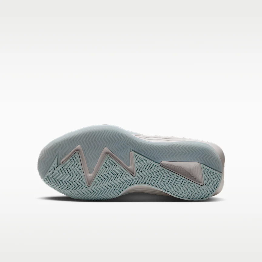 NIKE S.T. ダイナマイト SE — ジュニア バスケットボールシューズ - Image 2