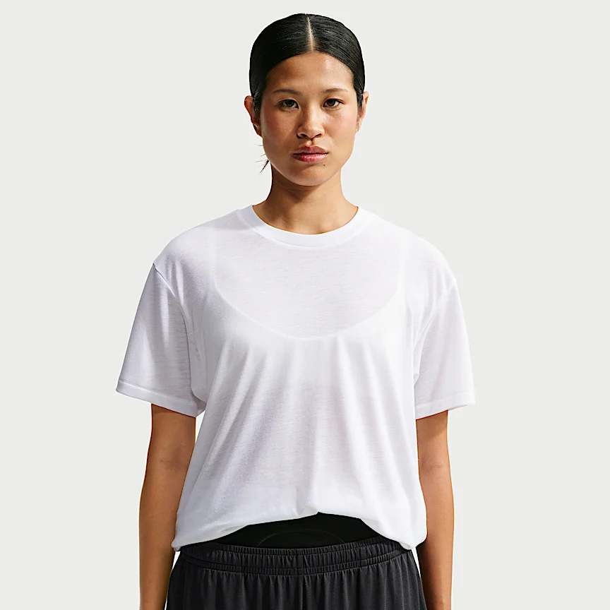 NIKE NikeSKIMS パフォーマンス コットンブレンド — ウィメンズ オーバーサイズ ショートスリーブ トップ