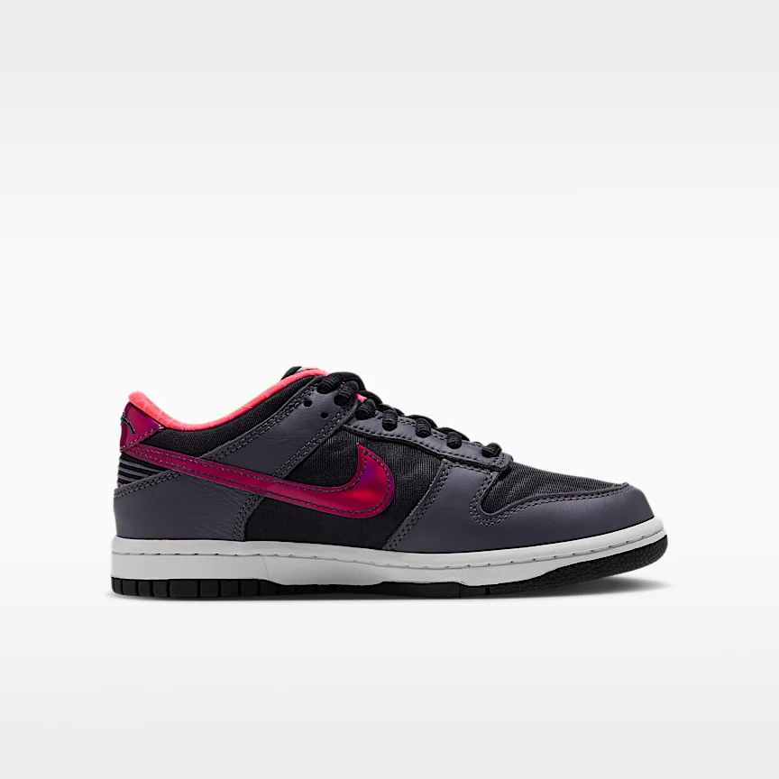 NIKE ダンク LOW プロトロ "Black and Hot Punch" — ジュニア シューズ - Image 3