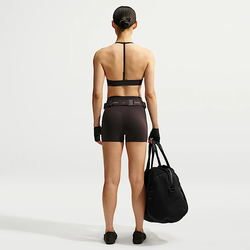 NIKE NikeSKIMS Studio Stretch — ウィメンズ 8cm ショートパンツ - Image 5
