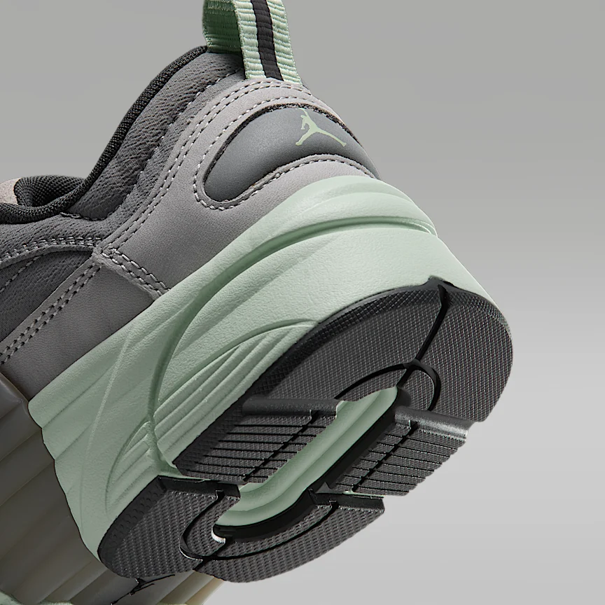 NIKE Jordan Trunner O/S SE — Women's Shoes - Image 8