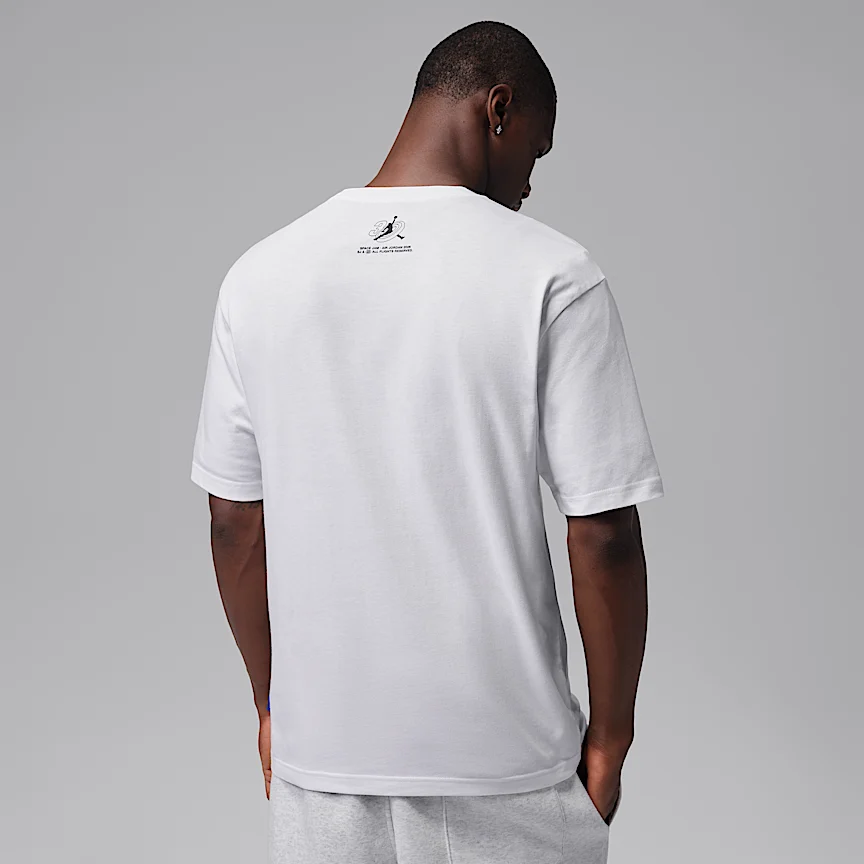 NIKE ジョーダン ブルックリン スペース ジャム — メンズ ウィングス クルーネック Tシャツ - Image 2
