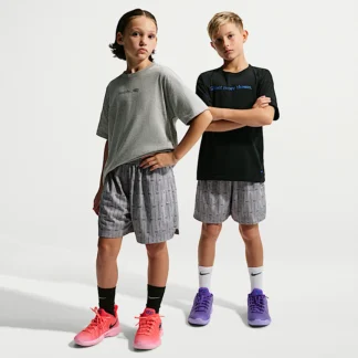 NIKE ケイトリン・クラーク — ジュニア Dri-FIT メッシュ バスケットボールショートパンツ