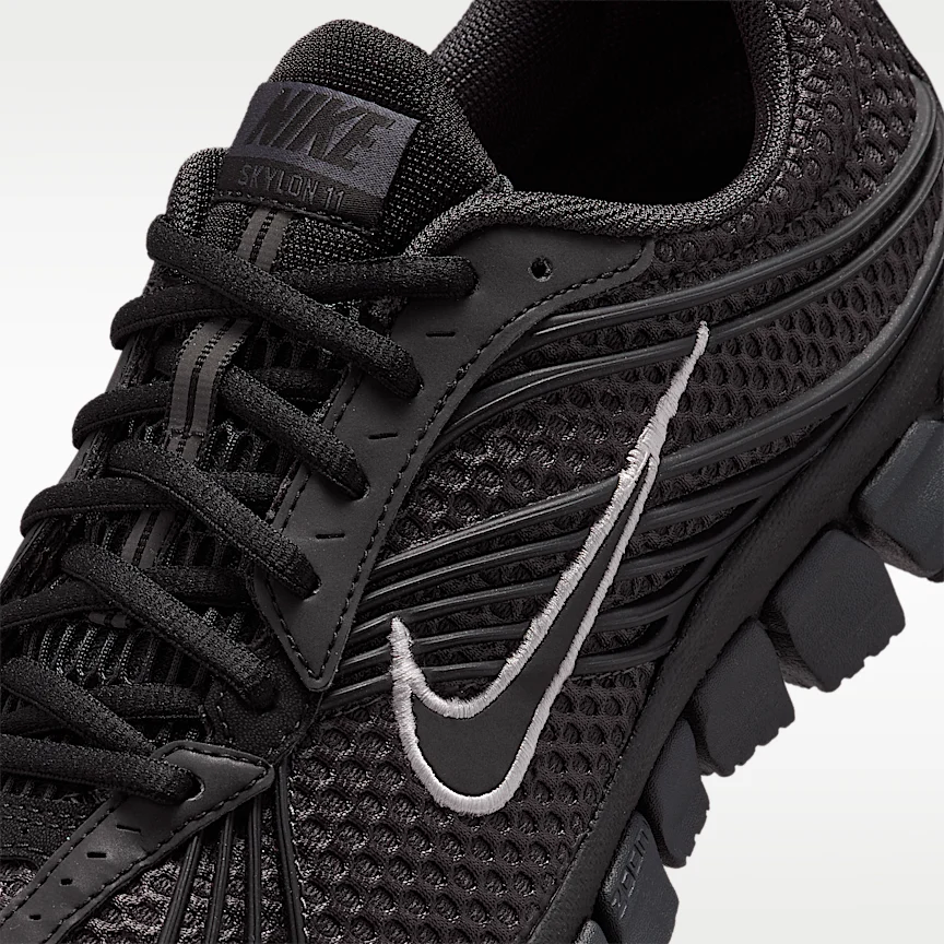 NIKE ズーム スカイロン 11 — メンズシューズ リフレクティブ (再帰反射) デザインのアクセント付き - Image 7