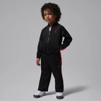 NIKE ジョーダン ブルックリン エッセンシャル — ベビー Dri-FIT ツーピース トラック セットアップ