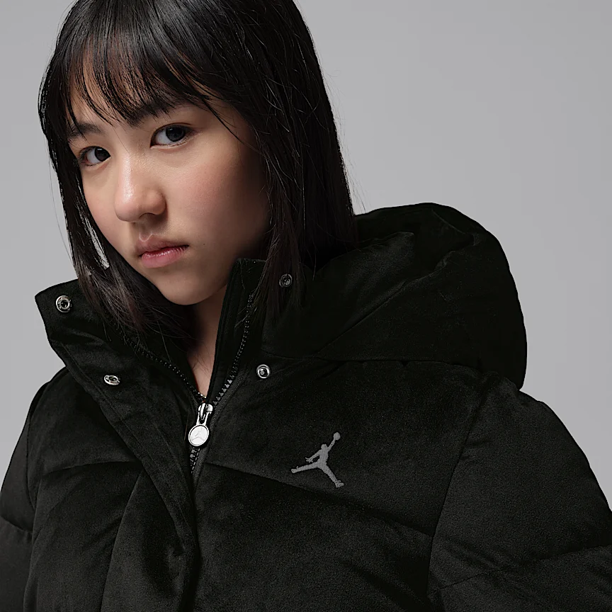 NIKE ジョーダン — ジュニア ベルベット パファー ジャケット - Image 3