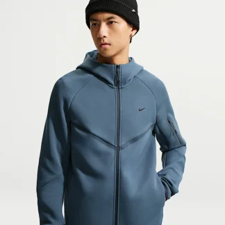 NIKE テック — メンズ フリース フルジップ ウィンドランナー ジャケット リフレクティブ (再帰反射) デザインのアクセント付き