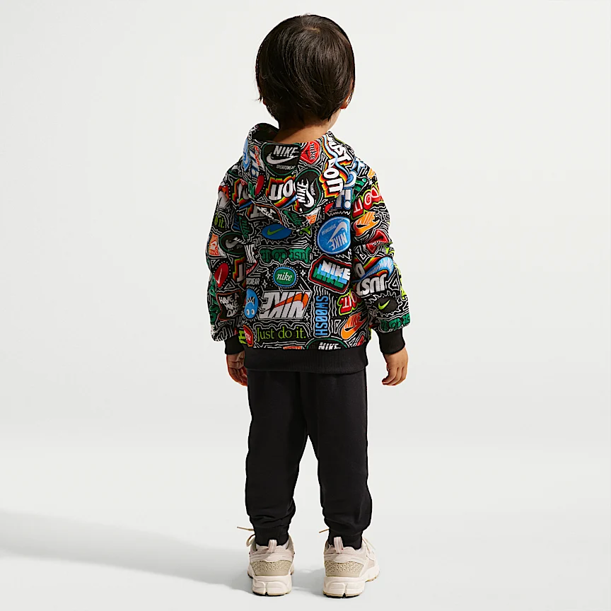 NIKE — ベビー フリース プリント パーカー & ジョガーパンツ セットアップ - Image 7