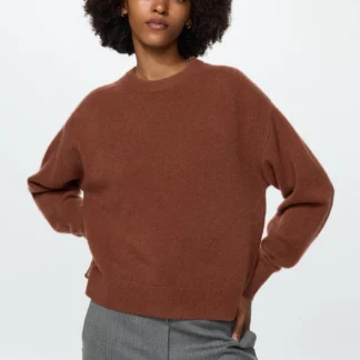 UNIQLO カシミヤクルーネックセーター